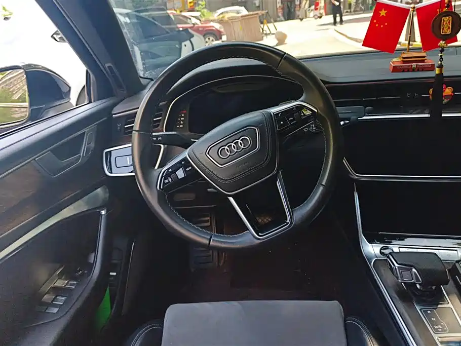 Audi A6L 2023 45 TFSI臻选动感型