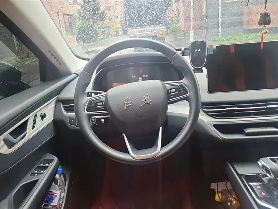 Hongqi E-QM5 2023 620km PLUS