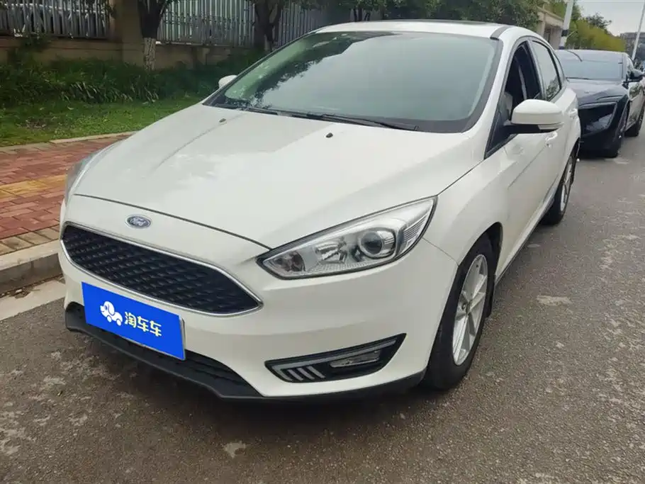Ford Focus 2017 Hatchback EcoBoost 125 Automatic Trend Smart Edition