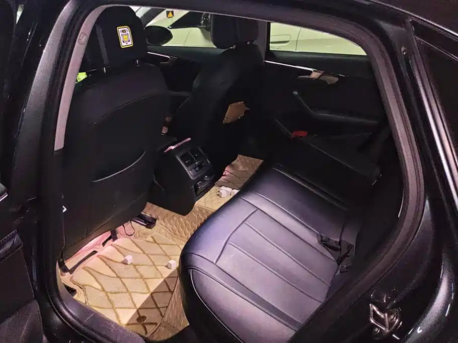 Audi A4L 2020 40 TFSI Luxury Dynamic