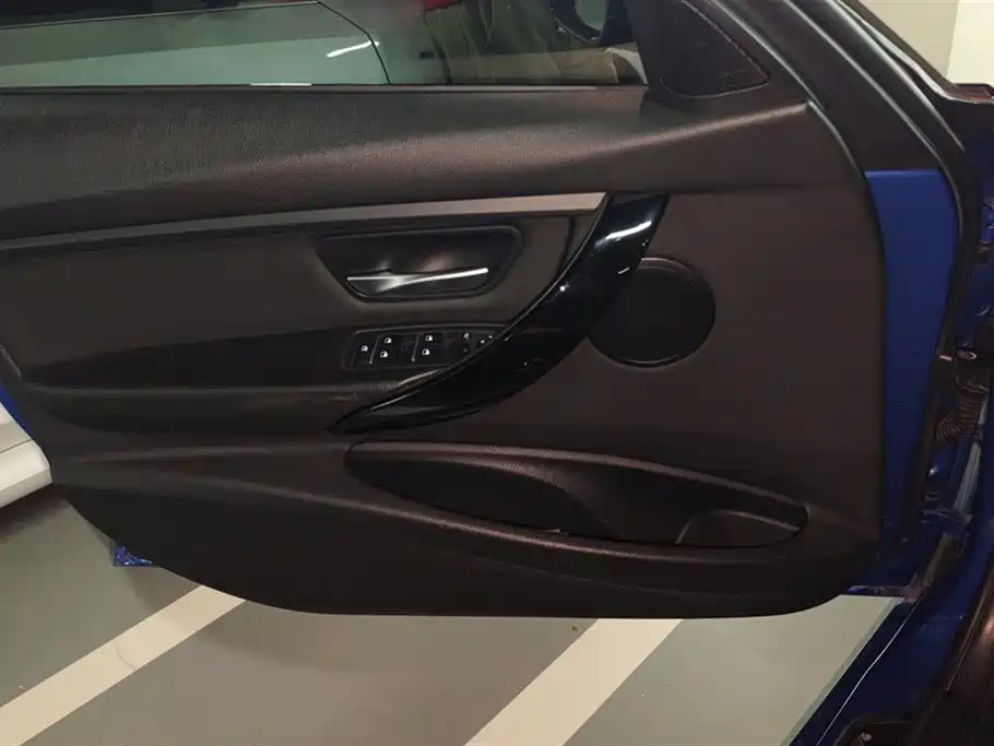 BMW 3 Series 2018 320Li Leading Edition M Sport Package